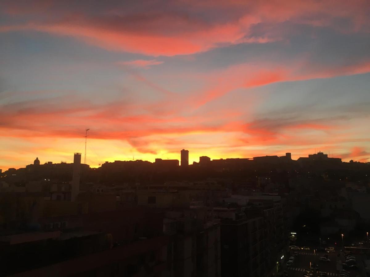 Eleventh Floor Suites กาญารี ภายนอก รูปภาพ